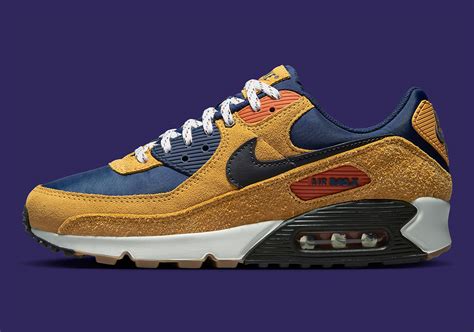 nike air max brown suede.